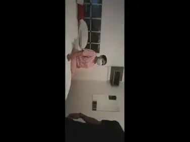 Dokumentasi Resepsionis Cantik Di Peraduan Kasur